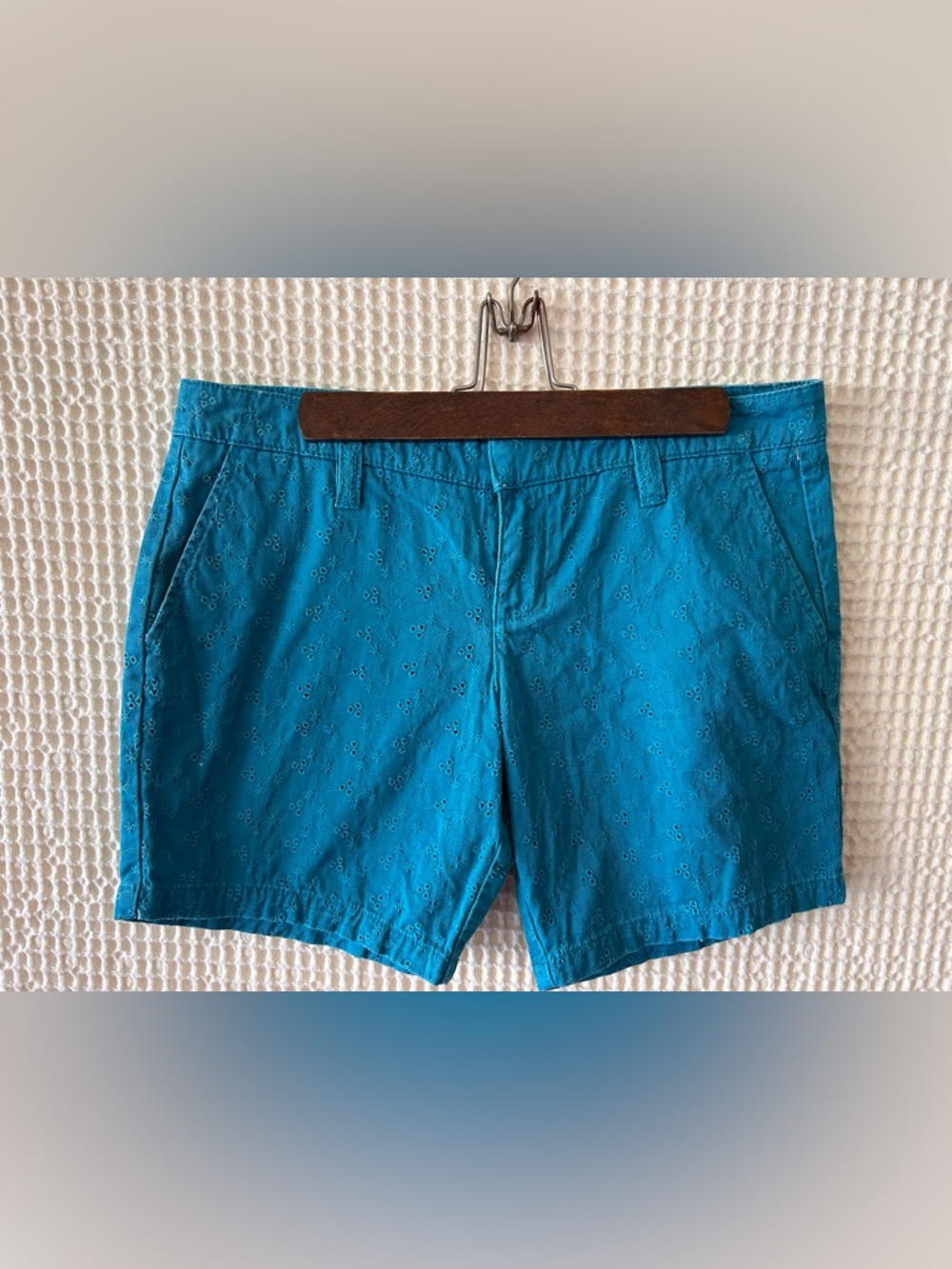 Rare- Vintage Hurley Women’s Turquoise Eyelet Cotton Shorts